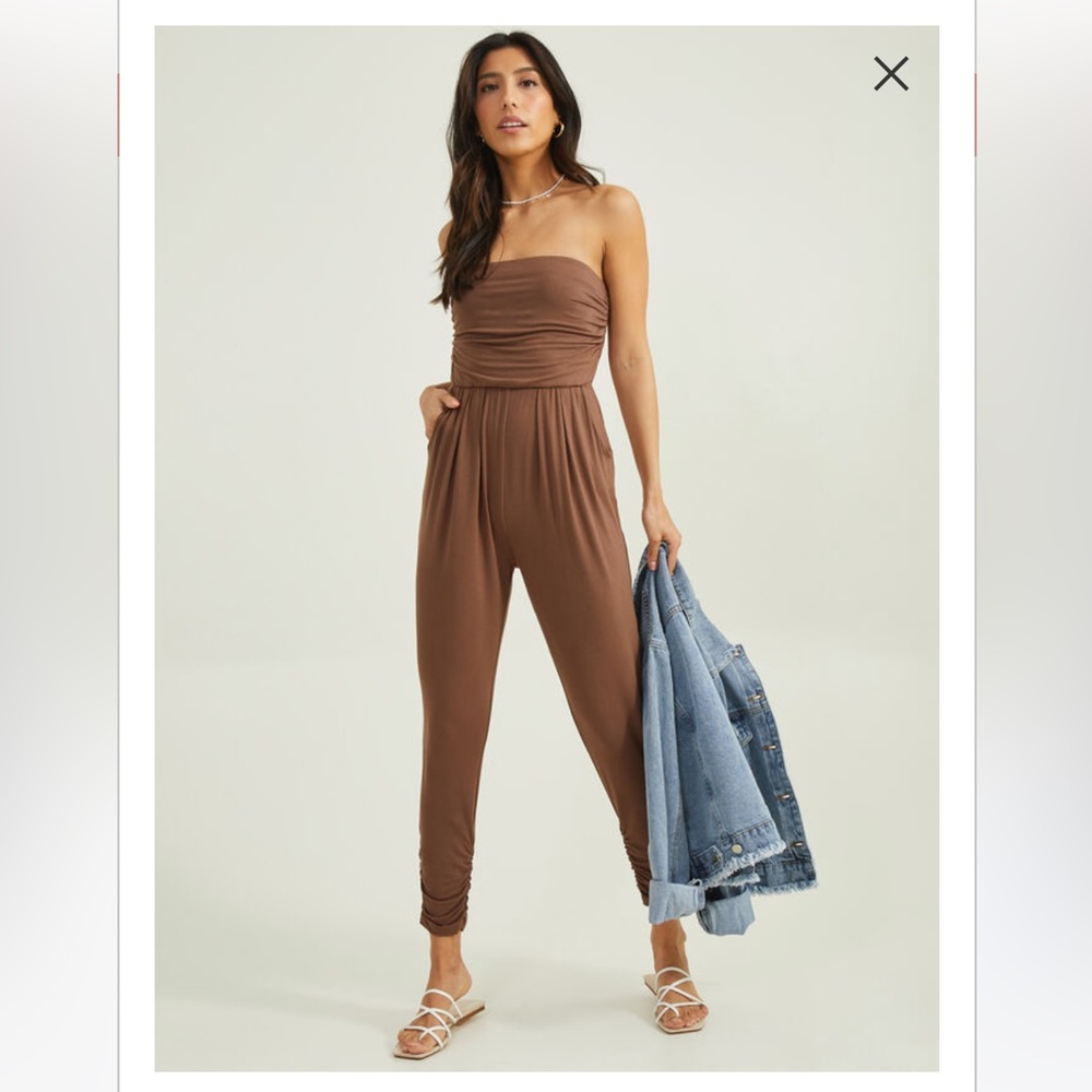 Altar’d State Eli jumpsuit..Worn one time..in perfect condition. Size medium.